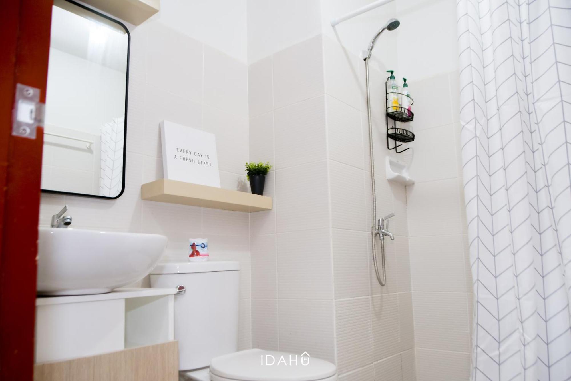 Idahu Salt Mesavirre Garden Residences Modern Apartment